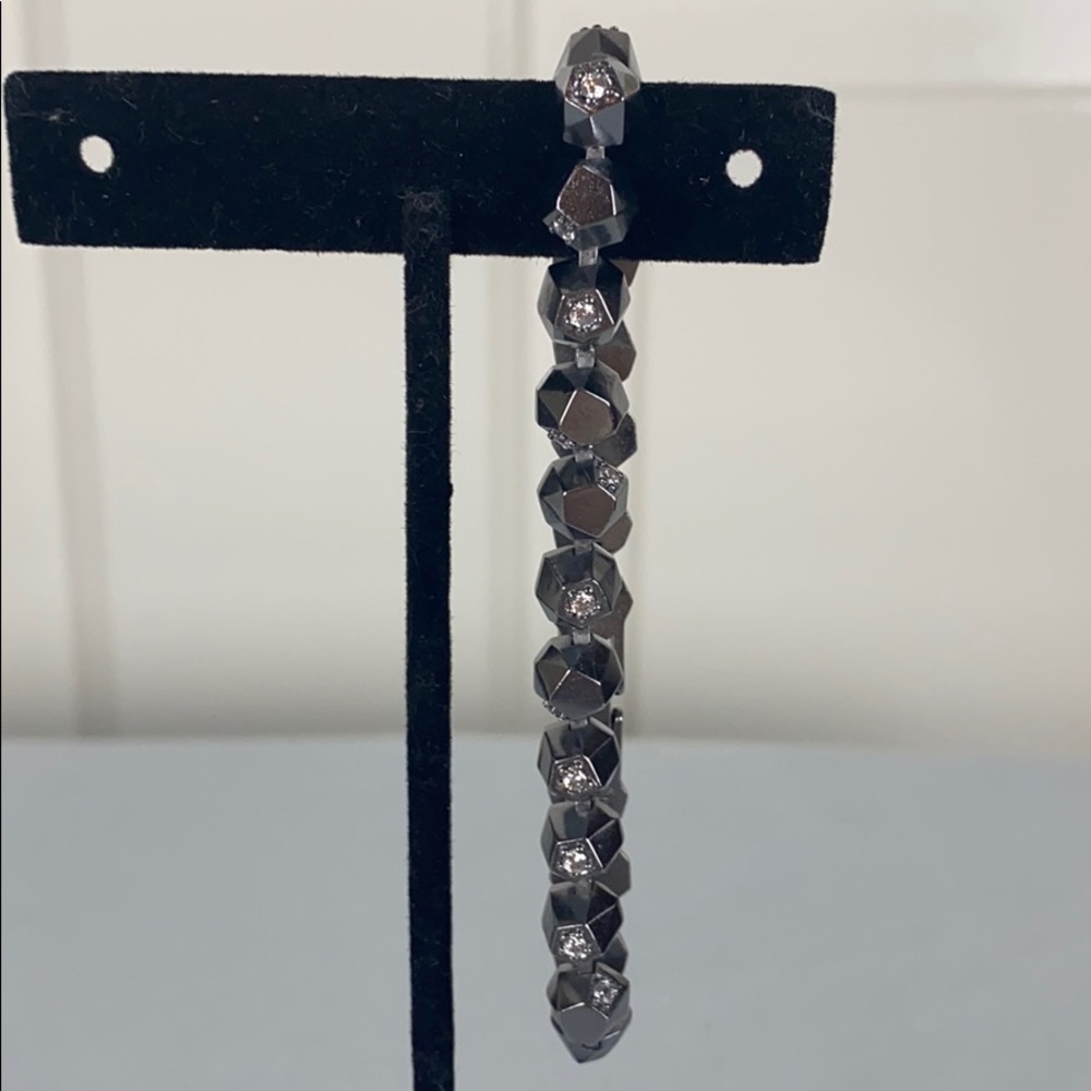 Kendra Scott gunmetal embellished bracelet.